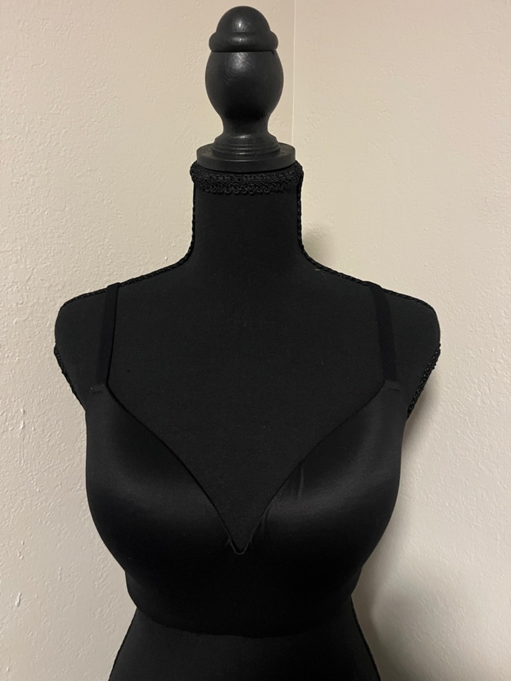 CLOSEOUT!!! Soma 38B Wireless Seamless T-Shirt Bra - Black